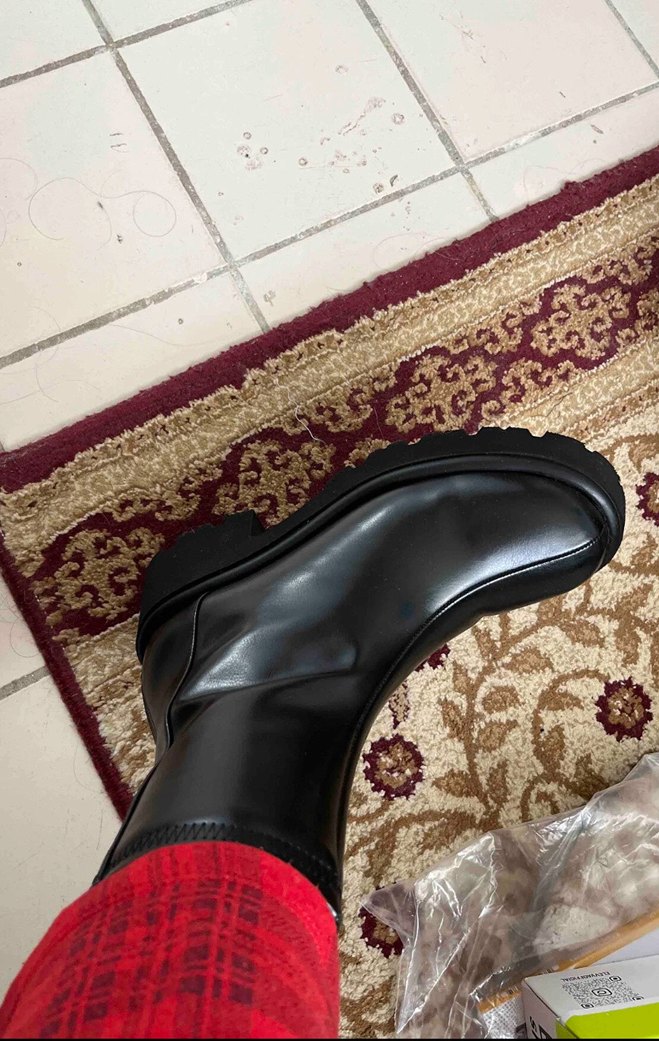 Siyah Fermuarlı Kadın Topuklu Bot - Görsel 4