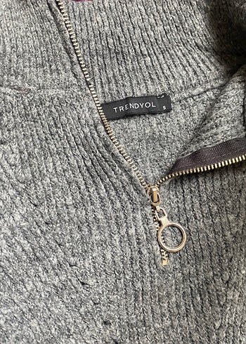 Gri Yarım Fermuarlı Örgü Kadın Kazak - Görsel 3