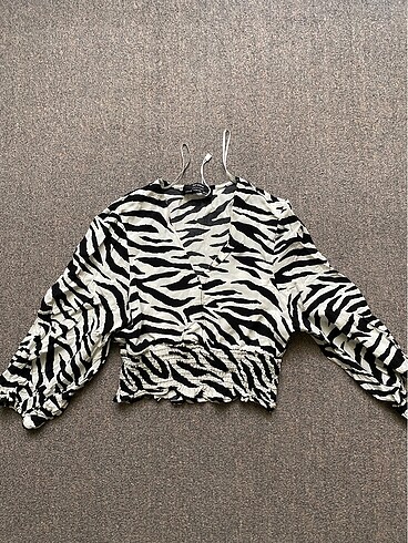 bershka zebra desen