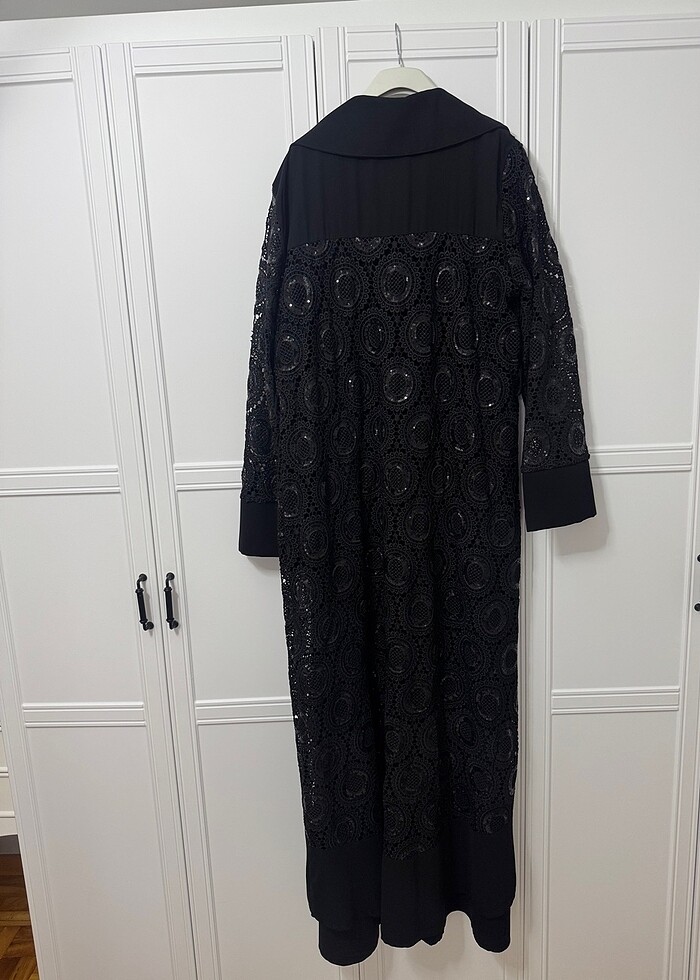 İç elbiseli işlemeli abaya - Görsel 2