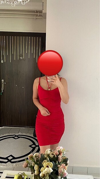 Elbise büzgülü ip askılı