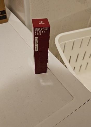 Maybelline Superstay Parlak Kırmızı Ruj 55