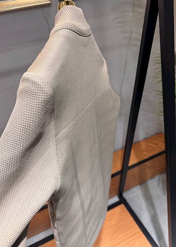 Bej Erkek Kısa Şişme Mont Yüksek Yakalı - Görsel 3