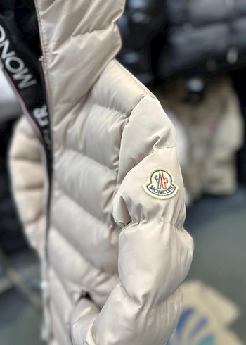 Moncler Gri Şişme Kısa Mont - Görsel 3