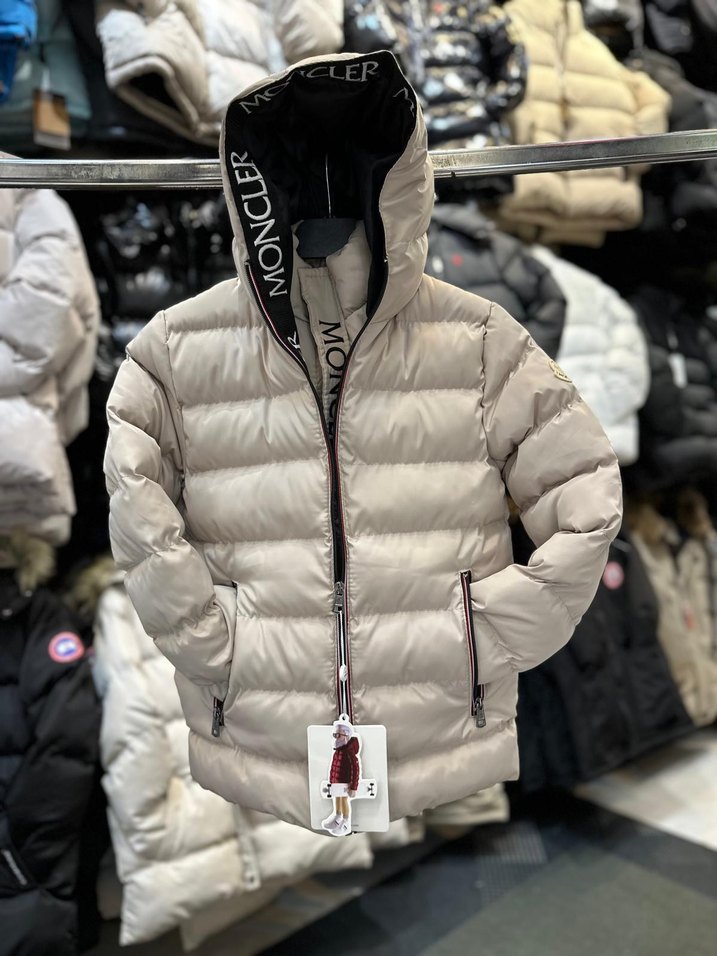 Moncler Gri Şişme Kısa Mont - Görsel 2