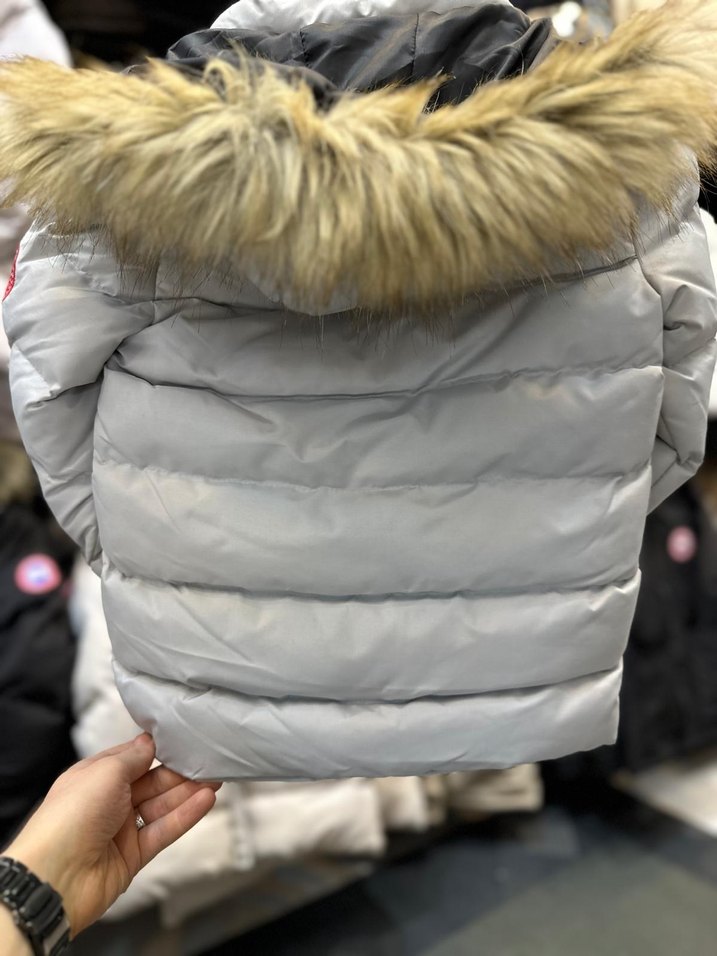 Gri Erkek Çocuk Kürklü Kapüşonlu Mont - Görsel 2