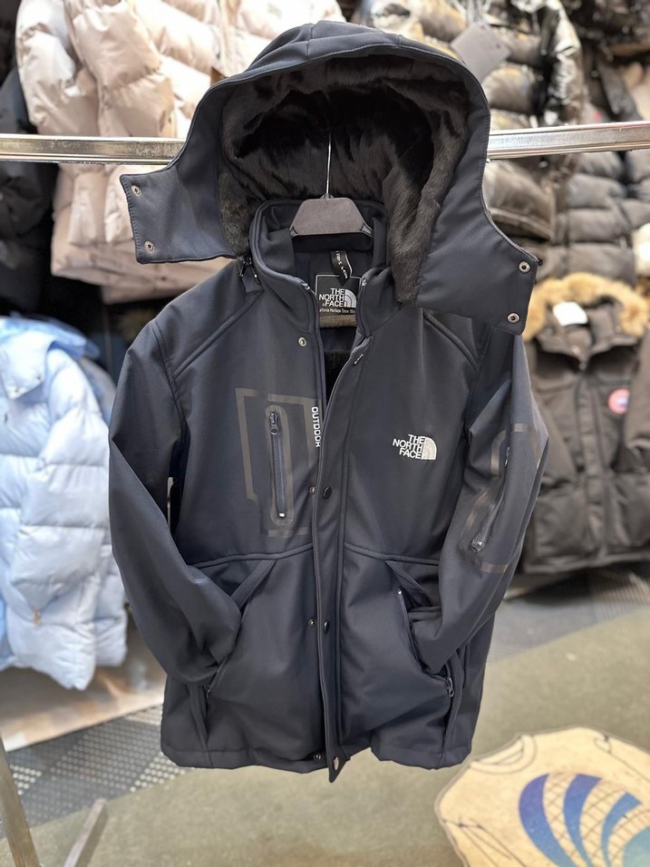 The North Face Siyah Fermuarlı Erkek Mont - Görsel 3