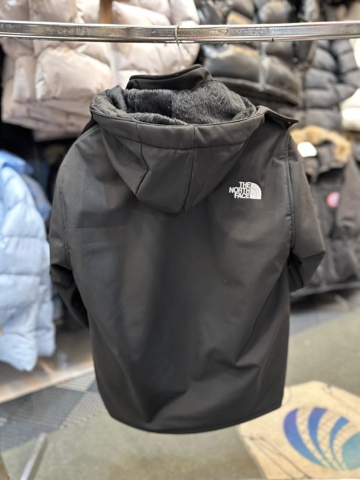 The North Face Siyah Fermuarlı Erkek Mont - Görsel 2