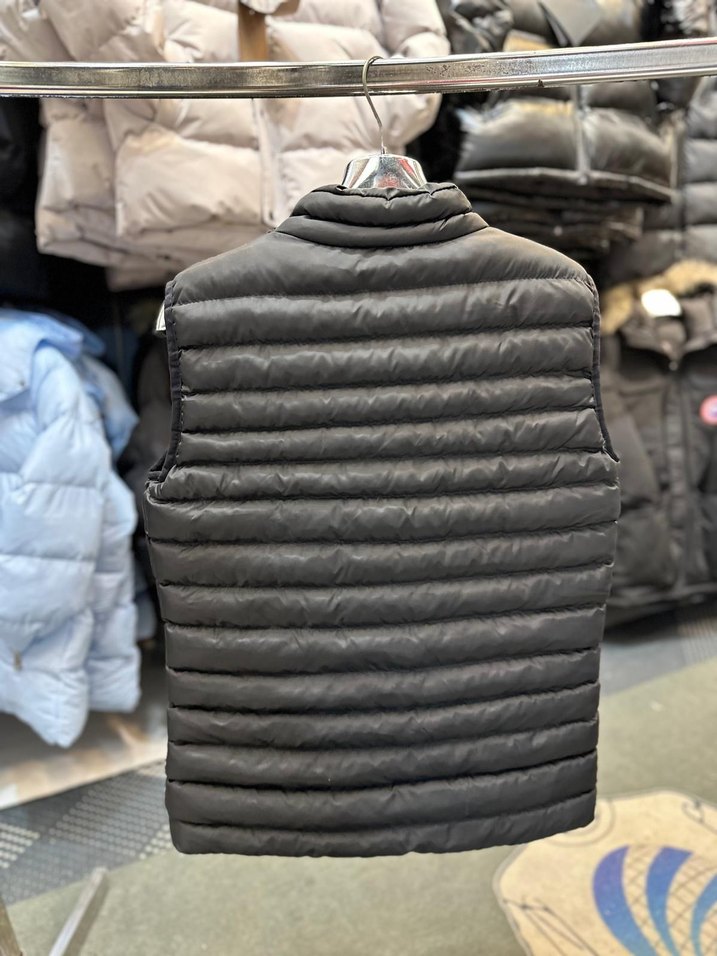 Nike Siyah Kapitone Kolsuz Şişme Yelek - Görsel 2