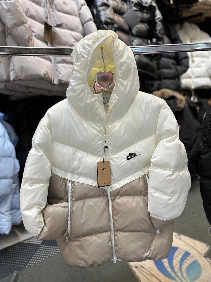 Nike Beyaz Şişme Erkek Mont - Görsel 2