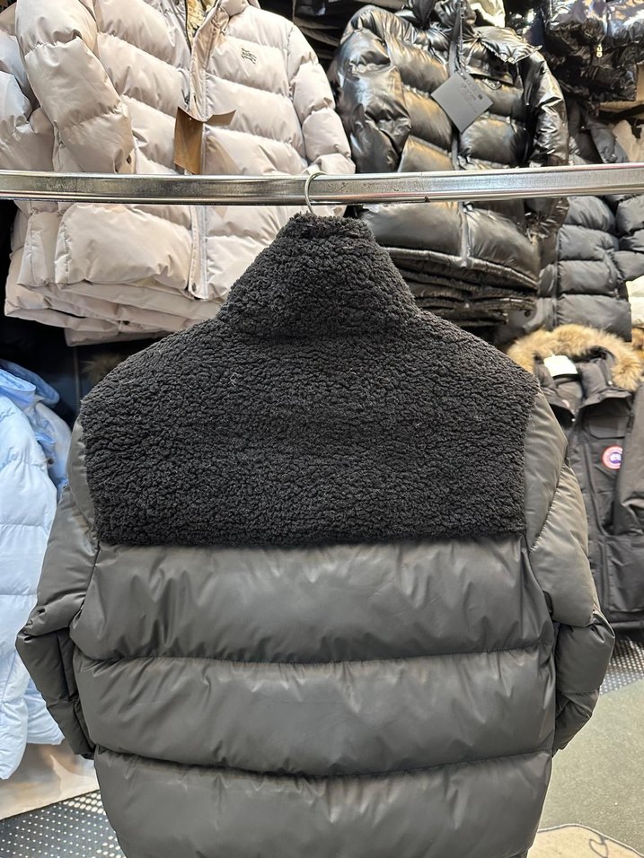 Gri Yüksek Yakalı Erkek Mont - Görsel 3