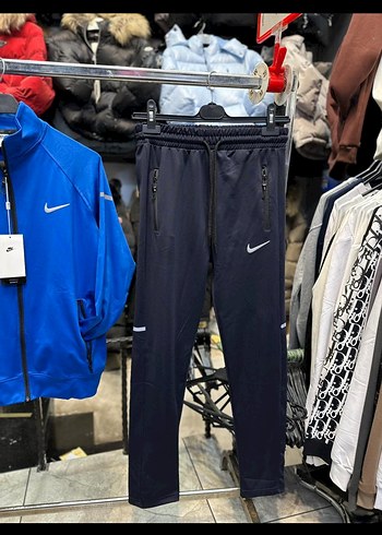 TEK BEDEN TEK FİYAT ##M BEDEN##
ULTRA LÜKS EŞOFMAN TAKIMI - Görsel 3