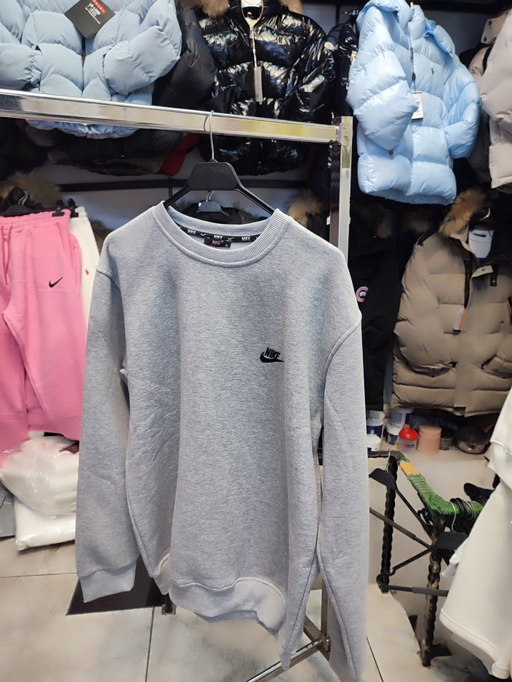 Gri Nike Erkek Sweatshirt, Rahat Kesim - Görsel 3