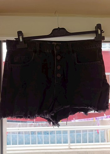 Siyah Düğmeli Kadın Mini Denim Şort