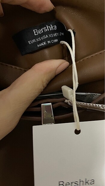 34 Beden kahverengi Renk Bershka deri etek