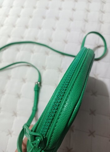 Beden Pull and bear çapraz çanta