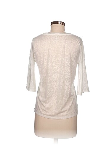 s Beden Defacto T-shirt %70 İndirimli.