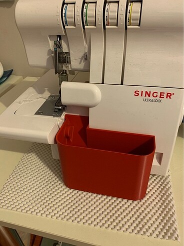 Singer overlok çöp kutusu