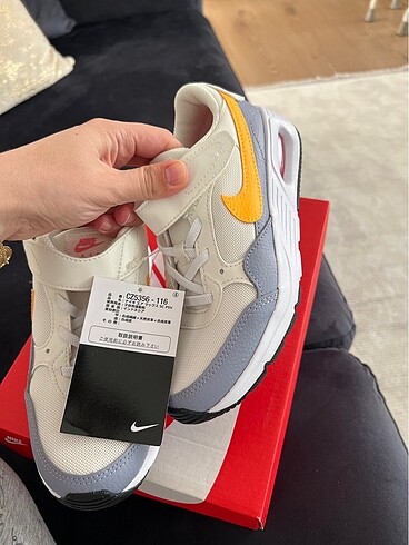33 Beden turuncu Renk Nıke air Max erkek çocuk ayakkabı