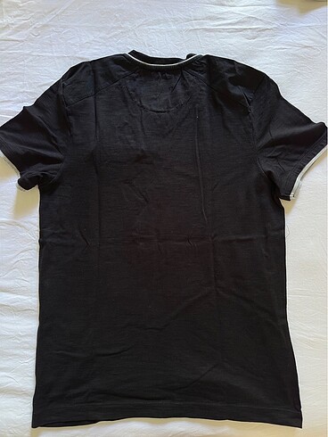 m Beden Calvin Klein Tshirt