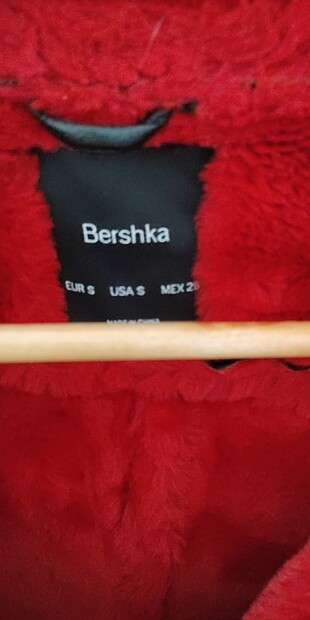 Bershka Bershka içi kürklü deri mont