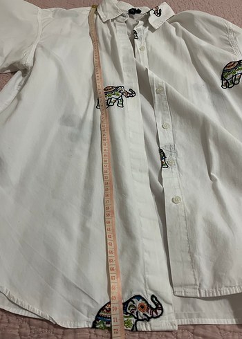 Nakışlı, Düğmeli, Kısa Kollu Beyaz Kadın Gömlek - Görsel 6