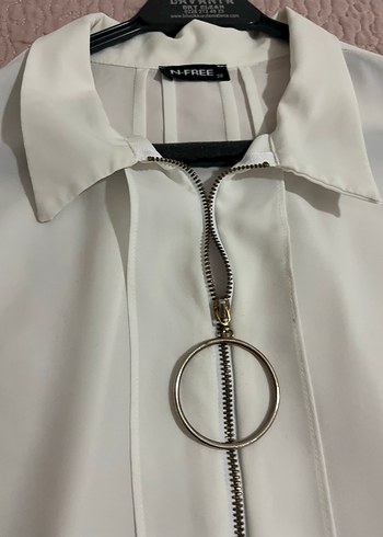 Zincir Detaylı Beyaz Midi Kadın Gömlek - Görsel 2