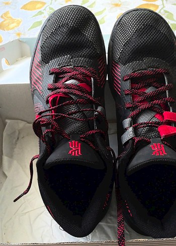 Nike Nike Kyrie Kırmızı Siyah Basketbol Ayakkabısı Velcro Bantlı