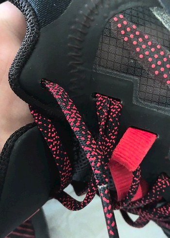 44 Beden kırmızı Renk Nike Kyrie Kırmızı Siyah Basketbol Ayakkabısı Velcro Bantlı