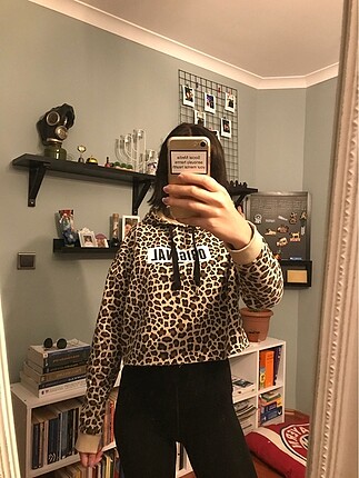 H&M H&M leopar sweatshirt