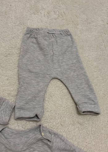 Gri Kapüşonlu Bebek Erkek Takımı 3-6 ay - Görsel 4