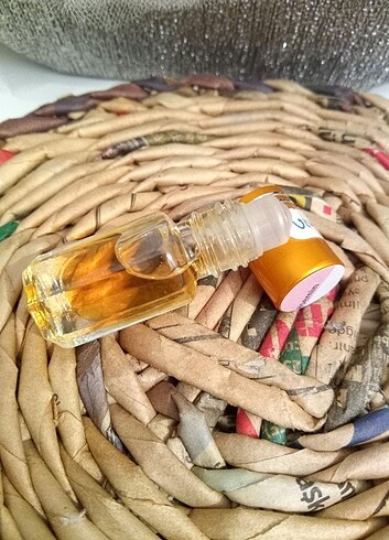 Diğer Parfum esans Yasemin 3ml Alkolsuz