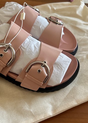 Zara Pembe Tokalı Platform Topuk Kadın Terlik