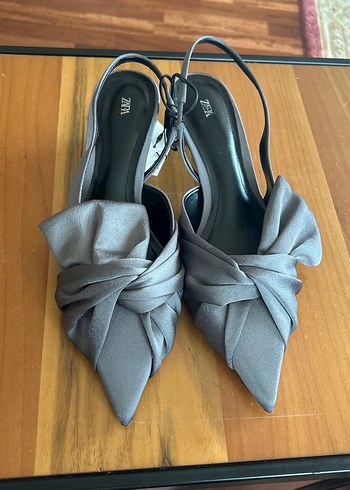 39 Beden Gri Pilili Kadın Stiletto Topuklu Ayakkabı