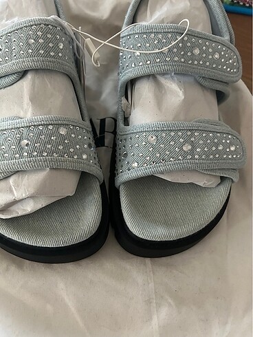Zara Jean sandalet