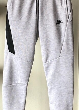 Nike Tech Flecce 