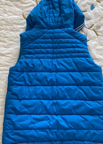 Erkek Çocuk Kapüşonlu Mavi Şişme Yelek - Görsel 4