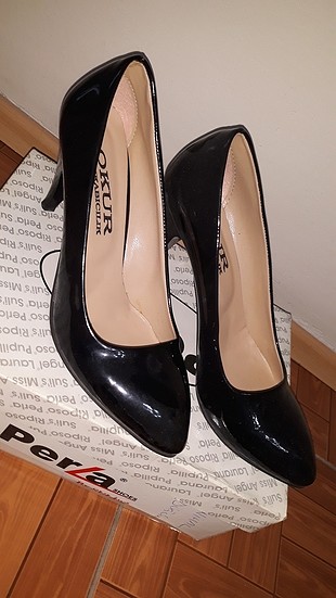 Lugan stiletto