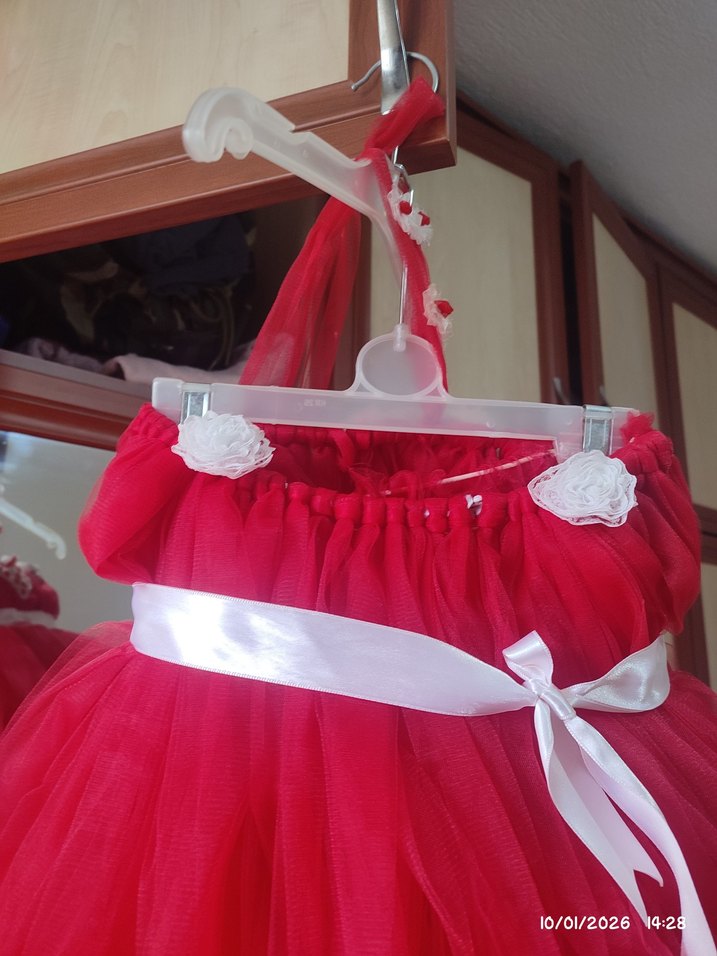 Çiçek ve kalp Detaylı kırmızı tütü elbise özel yapım - Görsel 4