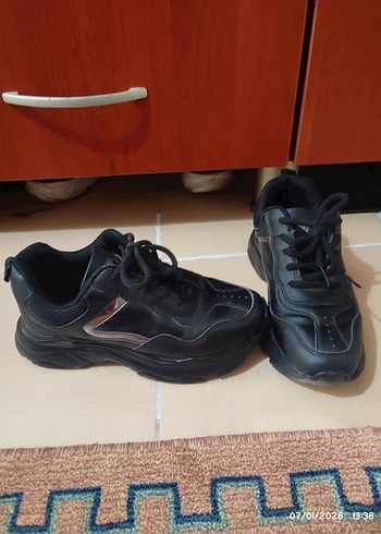 Siyah Desenli Platform Yüksek Taban Spor Ayakkabı - Görsel 2