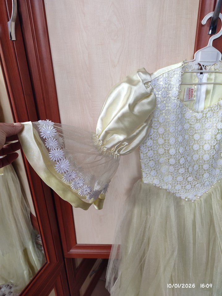 Dantel Detaylı Klasik Kız Elbisesi - Görsel 2