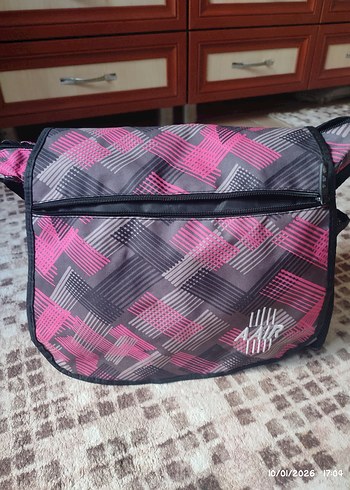 Kadın Spor Çantası Pembe Gri Desenli Fermuarlı - Görsel 3