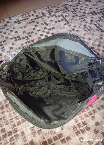 Kadın Spor Çantası Pembe Gri Desenli Fermuarlı - Görsel 4