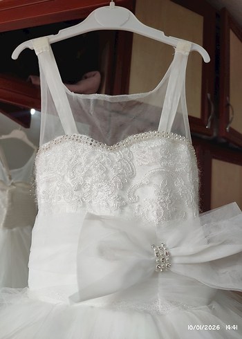 Klasik Straplez Üstü Tül Detaylı Prenses Gelinlik - Görsel 5