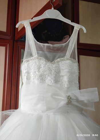 Klasik Straplez Üstü Tül Detaylı Prenses Gelinlik - Görsel 2