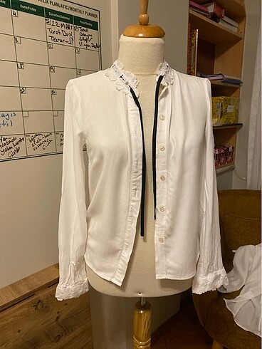Yakası detaylı gömlek - Görsel 5