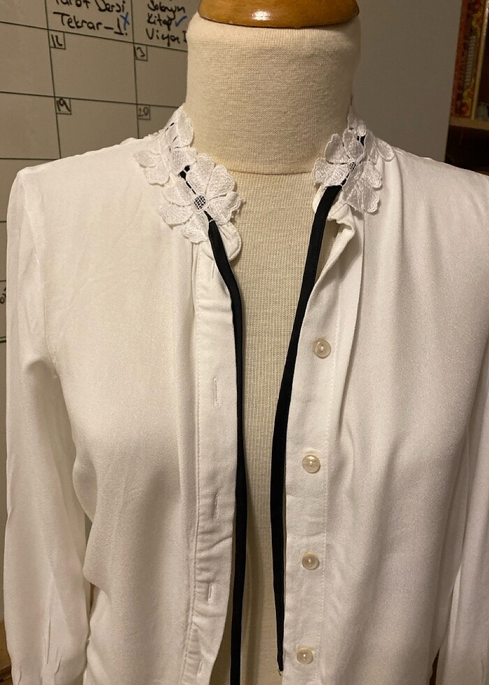 Yakası detaylı gömlek - Görsel 2