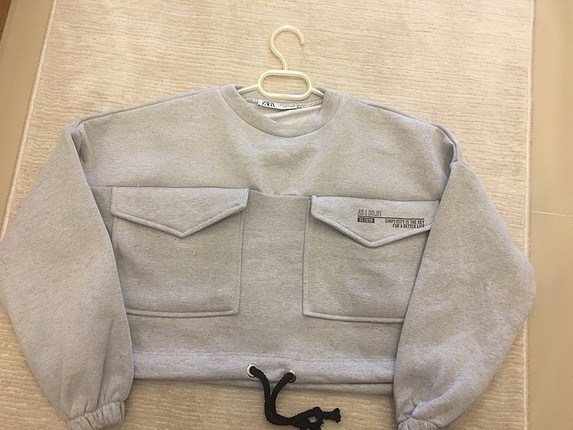 Zara marka kısa sweat