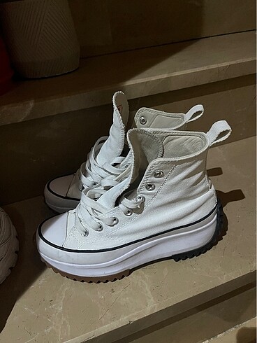37 Beden beyaz Renk Converse all star