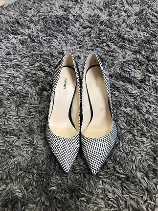 Stiletto ayakkabı çok şık